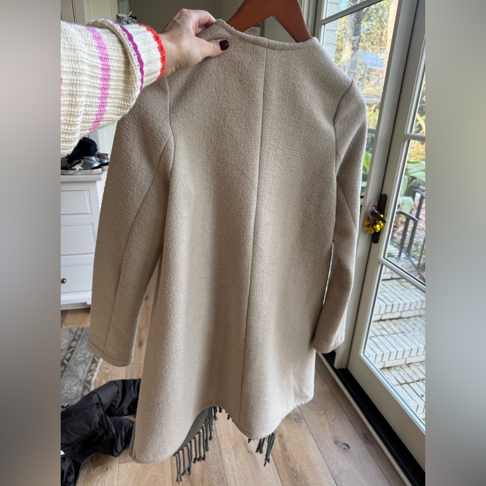 BB Dakota Shaw Jacket - Picture 3 of 6